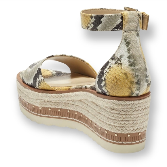 SOLD - VINCE CAMUTO Leather Wedge Summer Sandal Ladies 7.5 - Picture 16 of 16